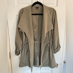 Green lightweight jacket size small
